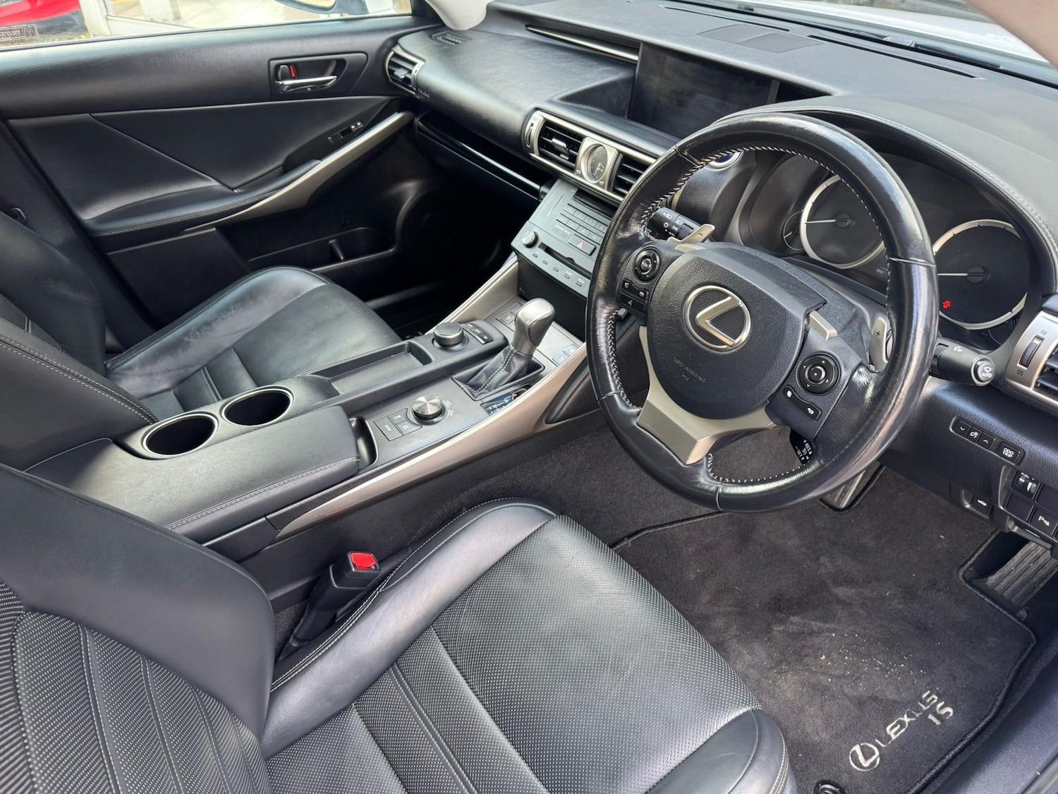 Used Lexus IS 2016 for sale - 77175262: Photo 7