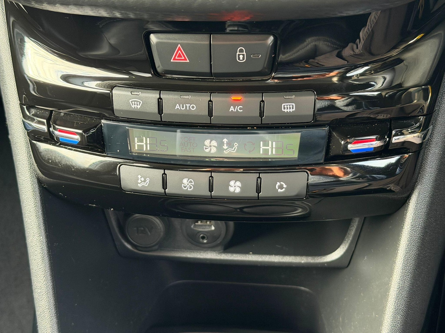 Used Peugeot 2008 for sale - 77190442: Photo 13