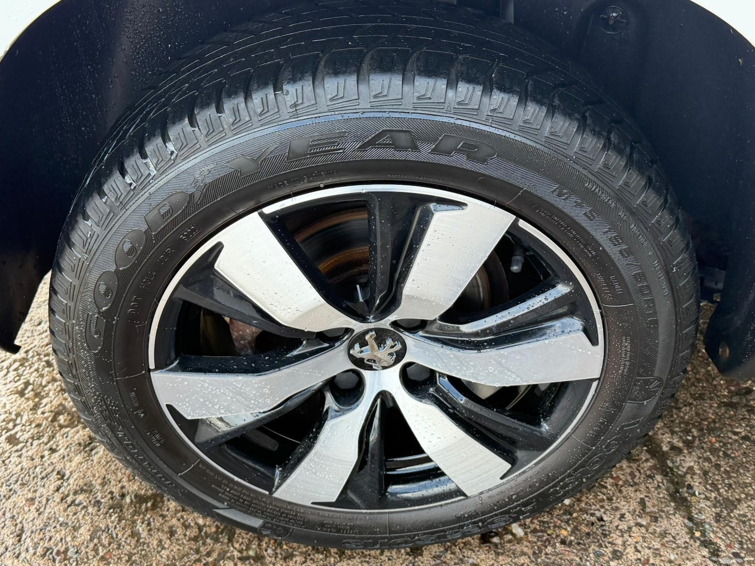 Used Peugeot 2008 for sale - 77190442: Photo 18