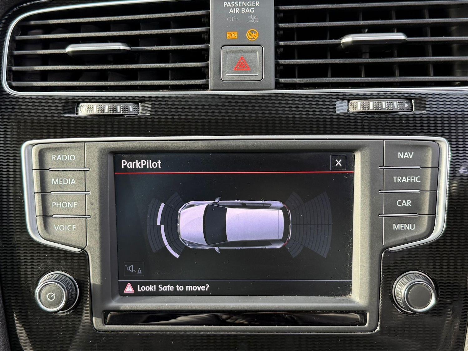 Used Volkswagen Golf 2016 for sale - 76647542: Photo 20