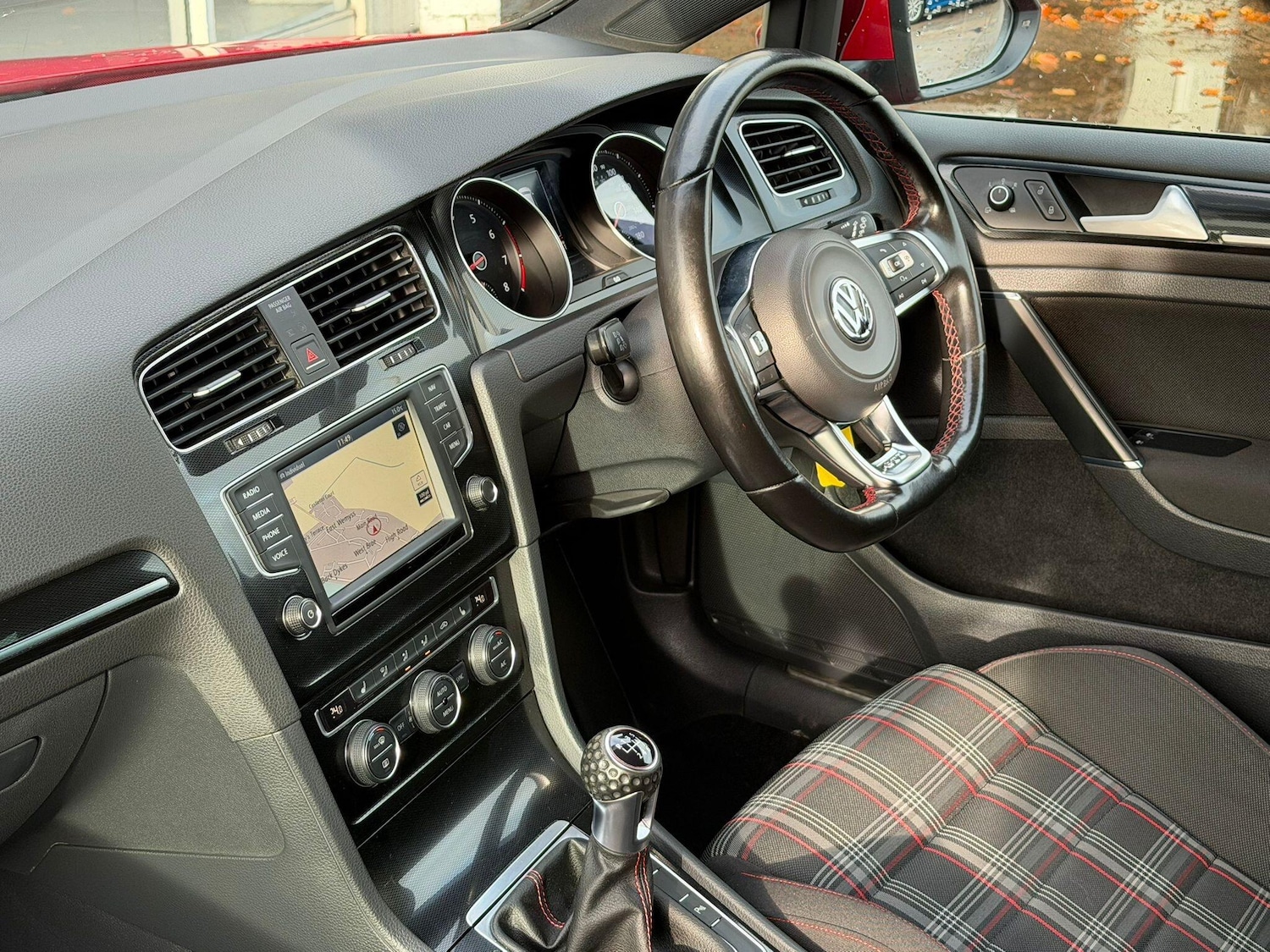 Used Volkswagen Golf 2016 for sale - 76647542: Photo 7