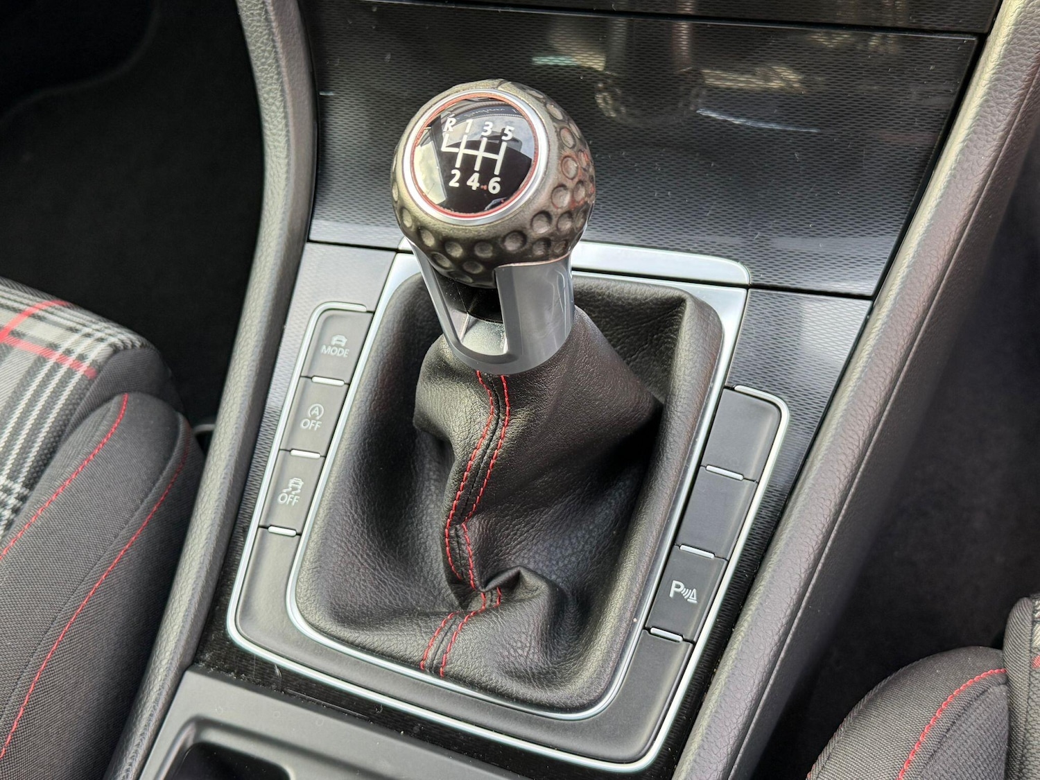 Used Volkswagen Golf 2016 for sale - 76647542: Photo 8