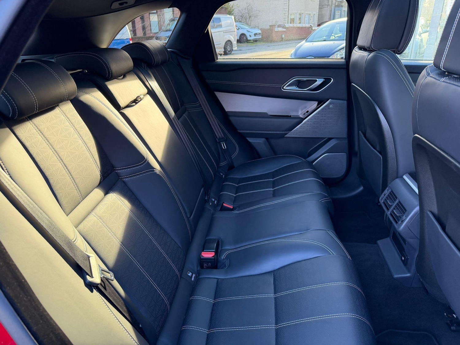 Used Land Rover Range Rover Velar 2019 for sale - 76647487: Photo 12