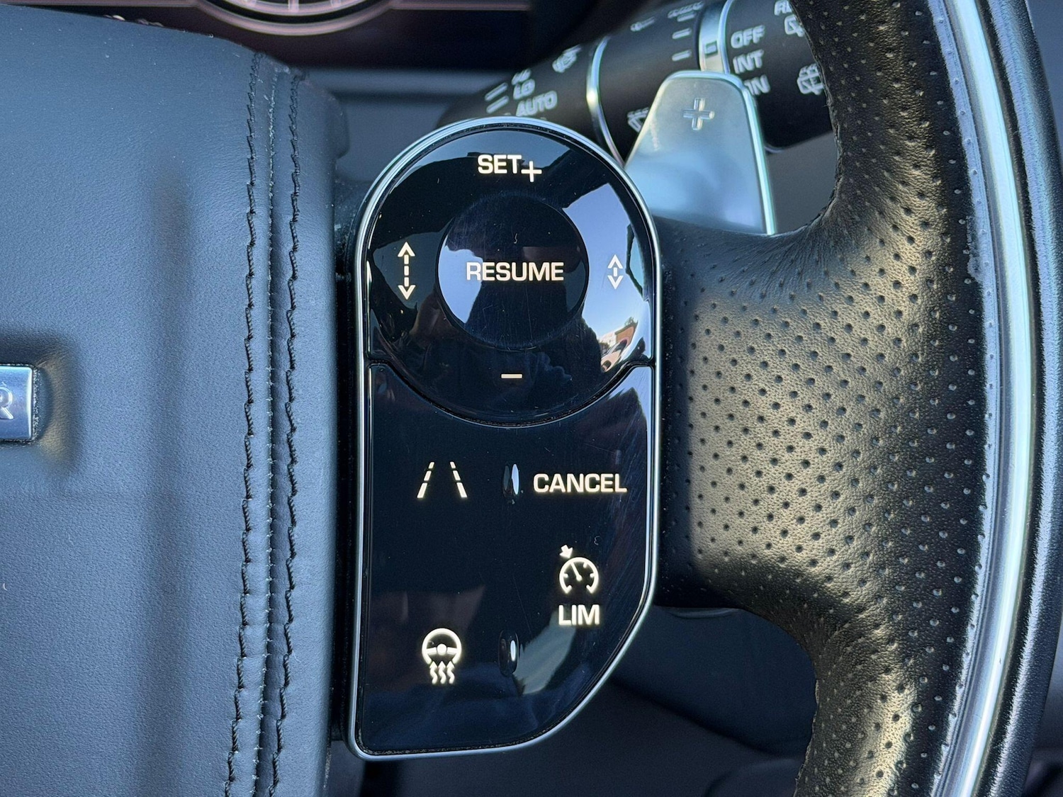 Used Land Rover Range Rover Velar 2019 for sale - 76647487: Photo 16