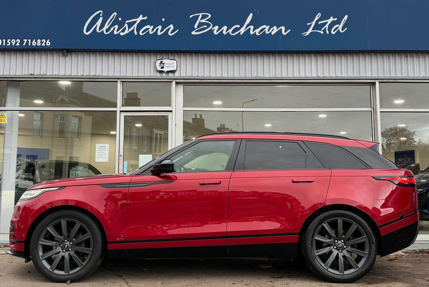 Used Land Rover Range Rover Velar 2019 for sale - 76647487: Photo 2