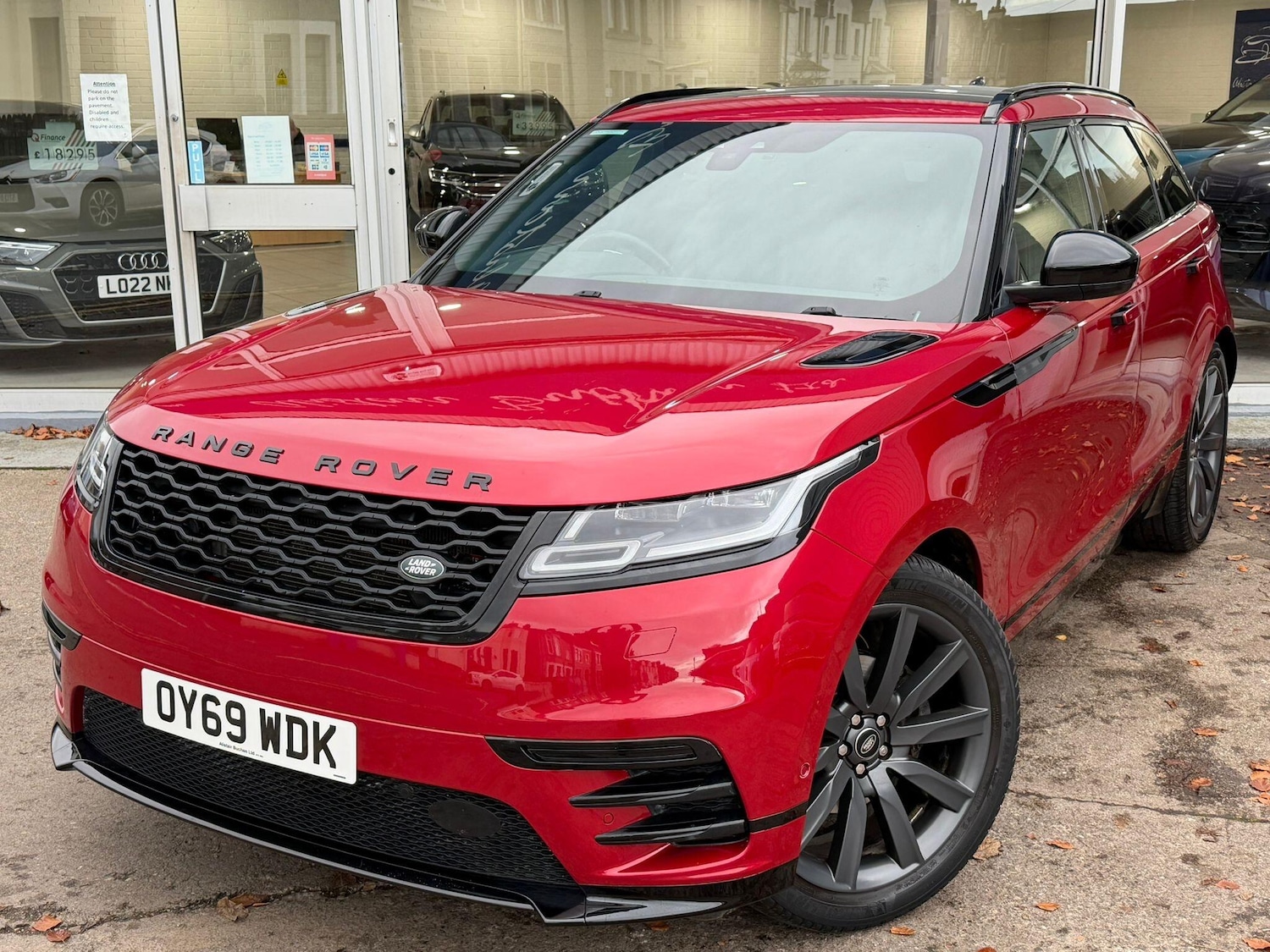 Used Land Rover Range Rover Velar 2019 for sale - 76647487: Photo 5