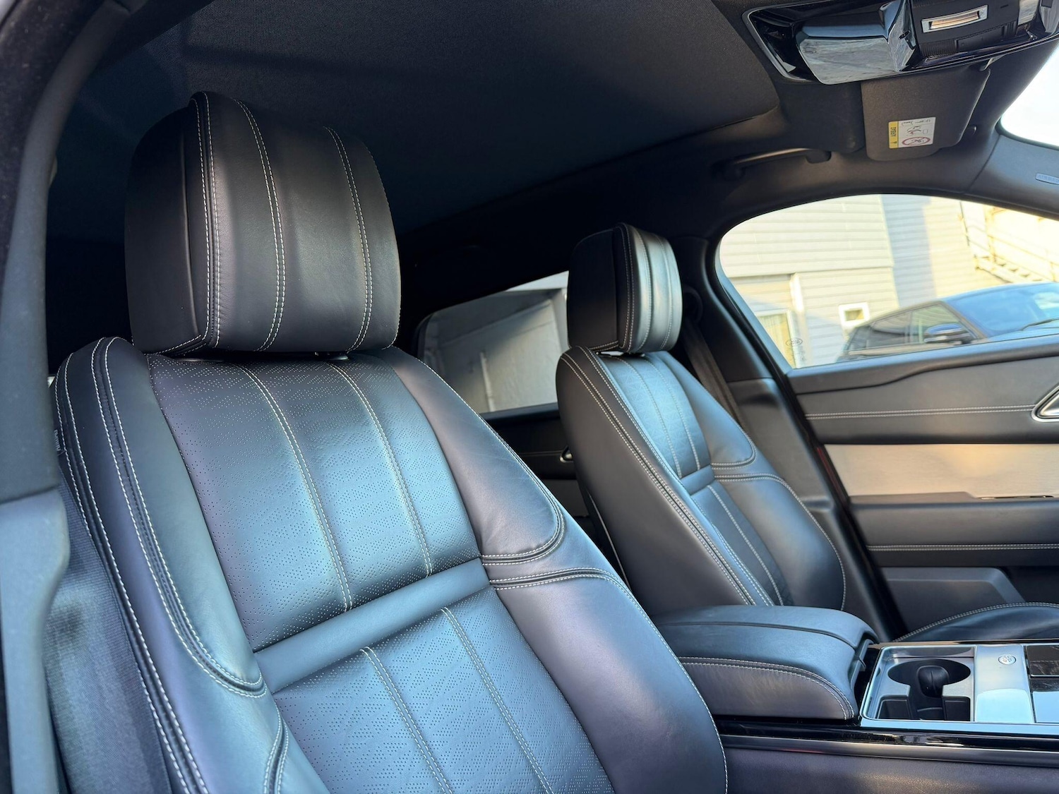 Used Land Rover Range Rover Velar 2019 for sale - 76647487: Photo 9