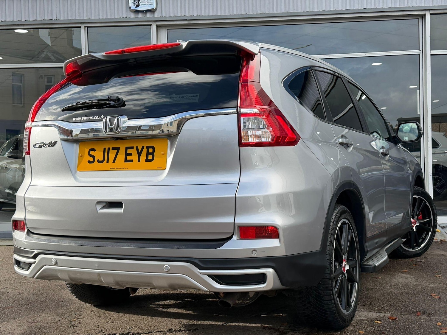 Used Honda CR-V 2017 for sale - 76647608: Photo 3