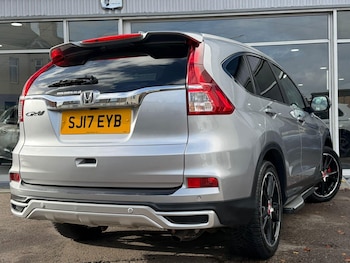 Used Honda CR-V 2017 for sale - 76647608: Photo