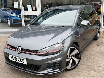 Used Volkswagen Golf 2018 for sale - 76647528: Photo