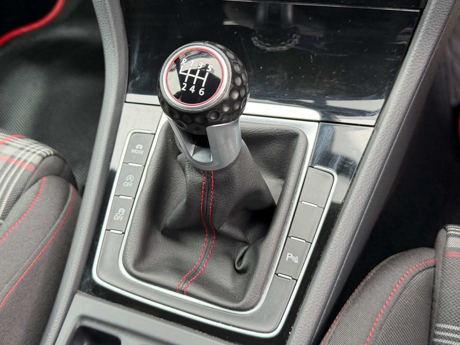 Used Volkswagen Golf 2018 for sale - 76647528: Photo 6