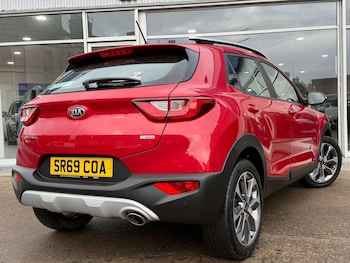 Used Kia Stonic 2020 for sale - 77344432: Photo