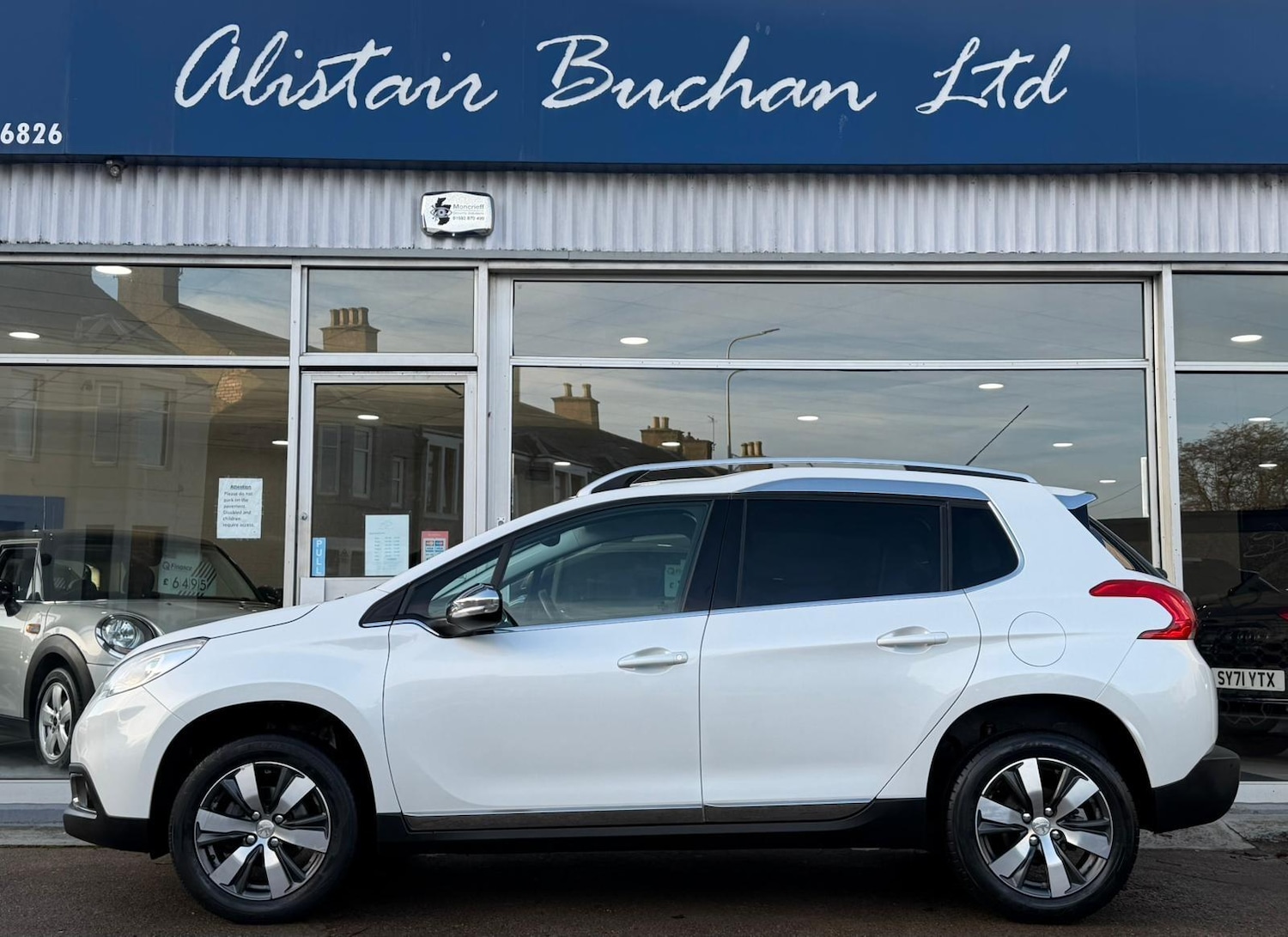 Used Peugeot 2008 2014 for sale - 76780637: Photo 2