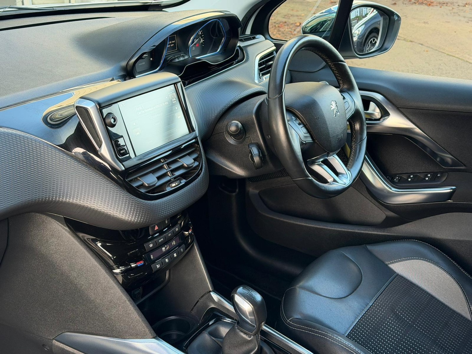 Used Peugeot 2008 2014 for sale - 76780637: Photo 7