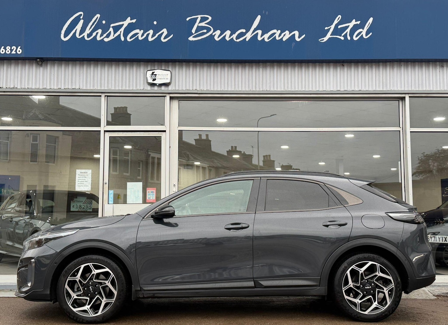 Used Kia XCeed 2023 for sale - 76647473: Photo 2