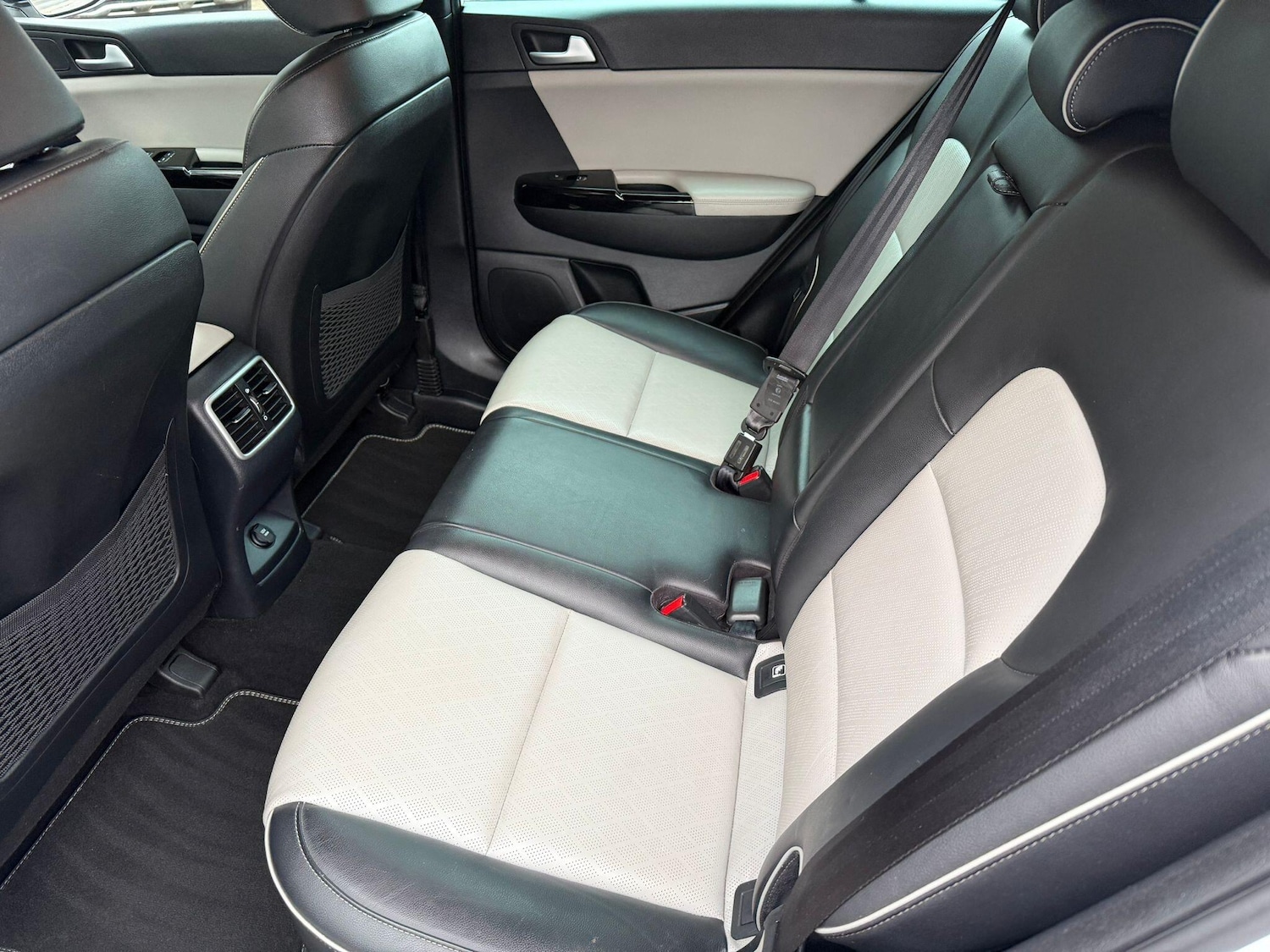 Used Kia Sportage 2018 for sale - 76976266: Photo 11