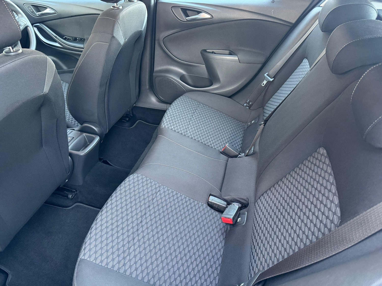 Used Vauxhall Astra 2016 for sale - 77074589: Photo 11