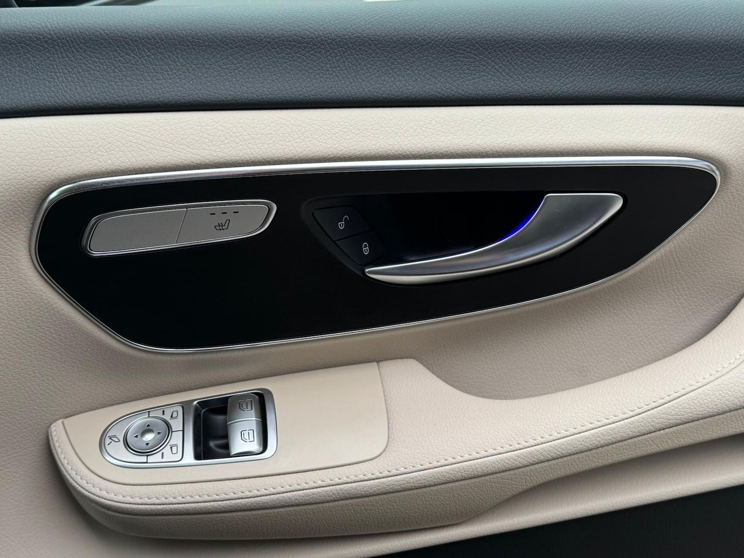 Used Mercedes-Benz V-Class for sale - 76743182: Photo 20