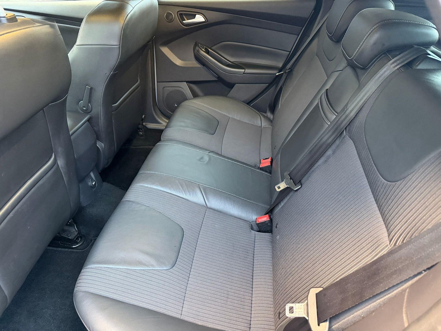 Used Ford Focus 2013 for sale - 76644854: Photo 10