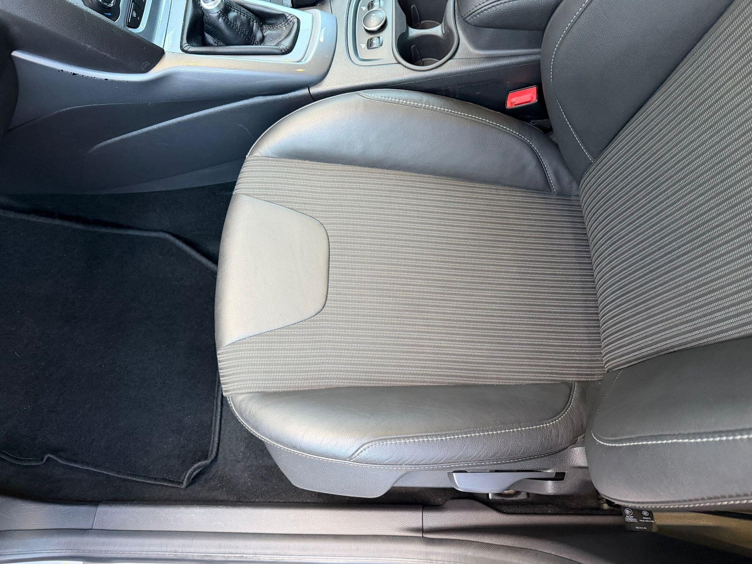 Used Ford Focus 2013 for sale - 76644854: Photo 30