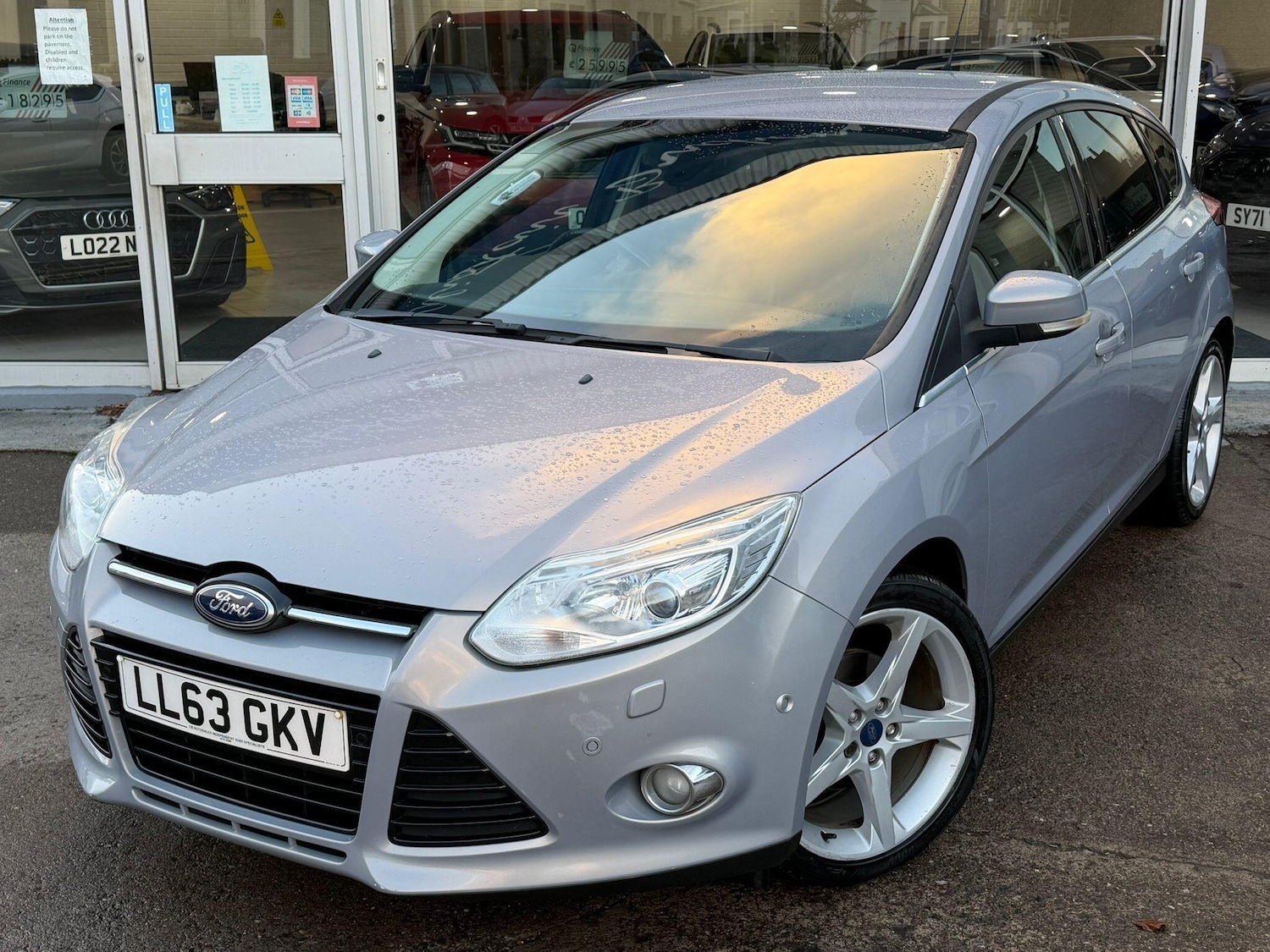 Used Ford Focus 2013 for sale - 76644854: Photo 5