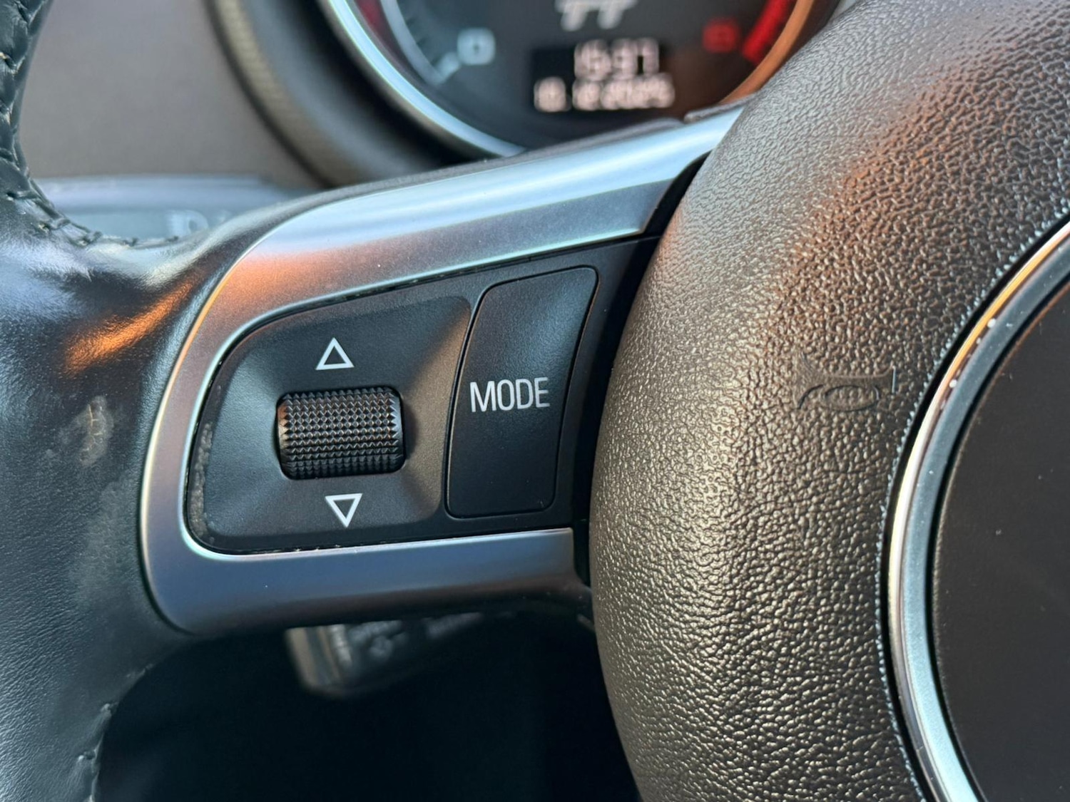 Used Audi TT 2012 for sale - 76899412: Photo 13