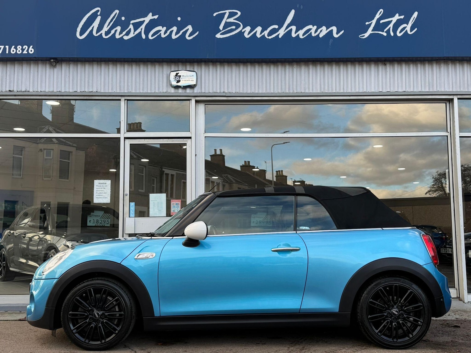 Used MINI Convertible 2016 for sale - 76647556: Photo 6
