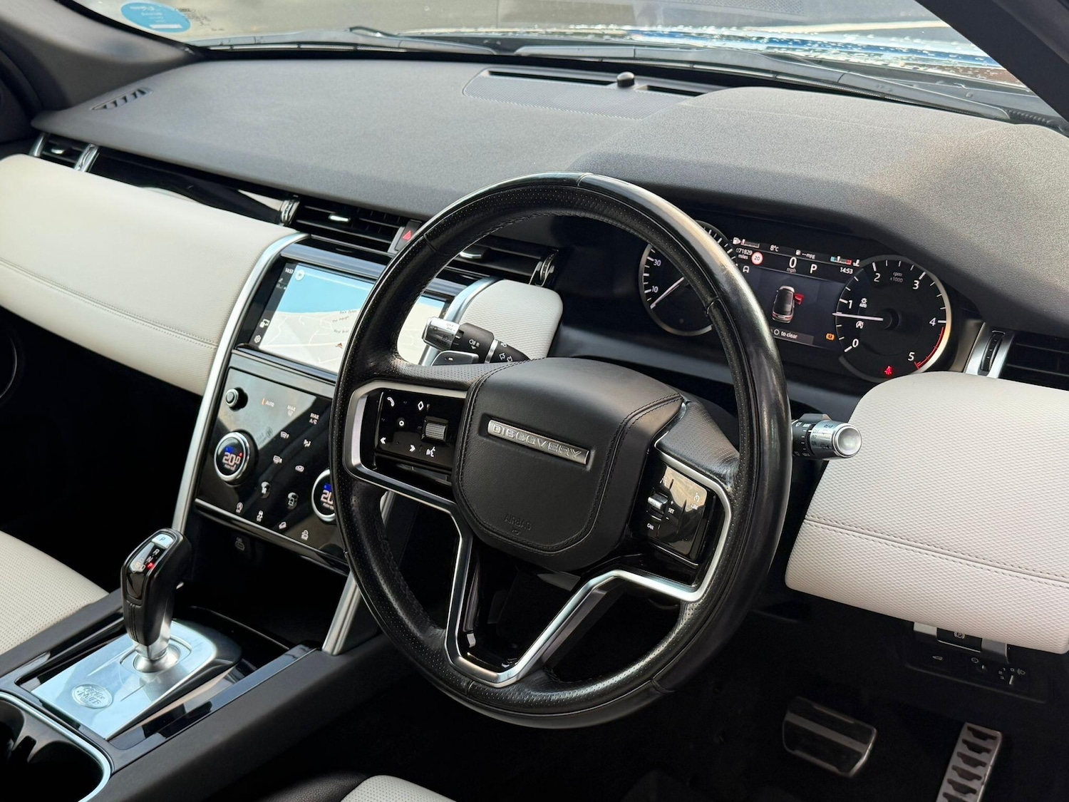 Used Land Rover Discovery Sport 2021 for sale - 76801932: Photo 25