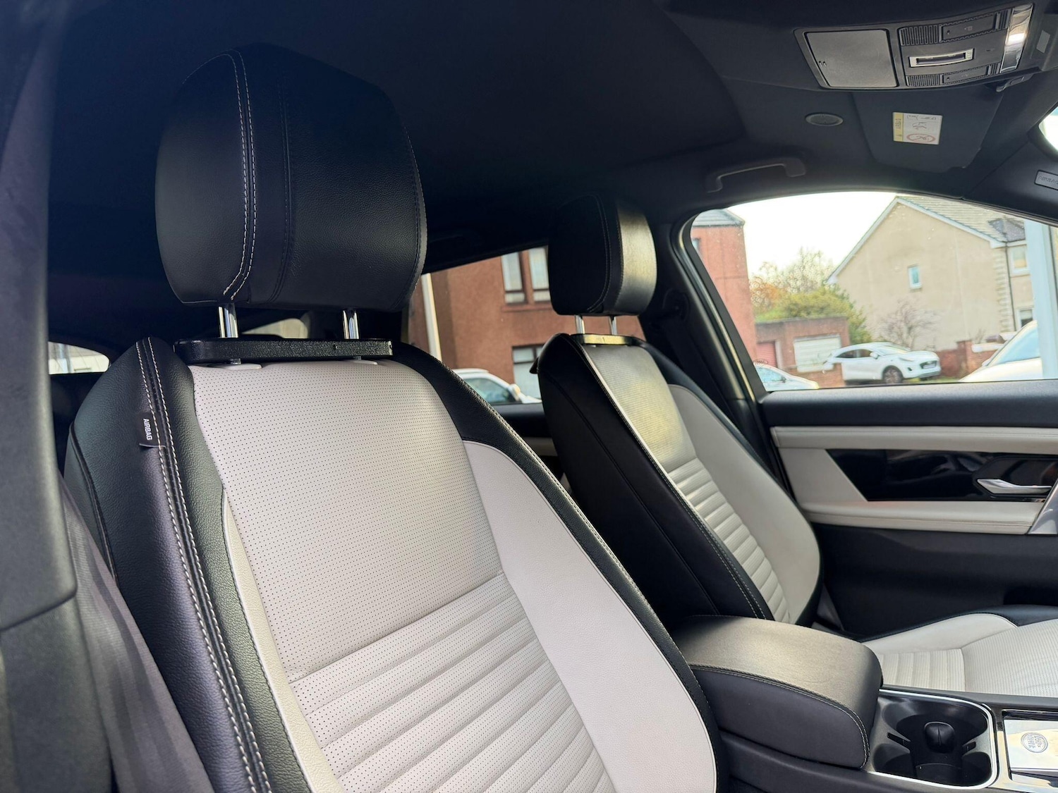 Used Land Rover Discovery Sport 2021 for sale - 76801932: Photo 28