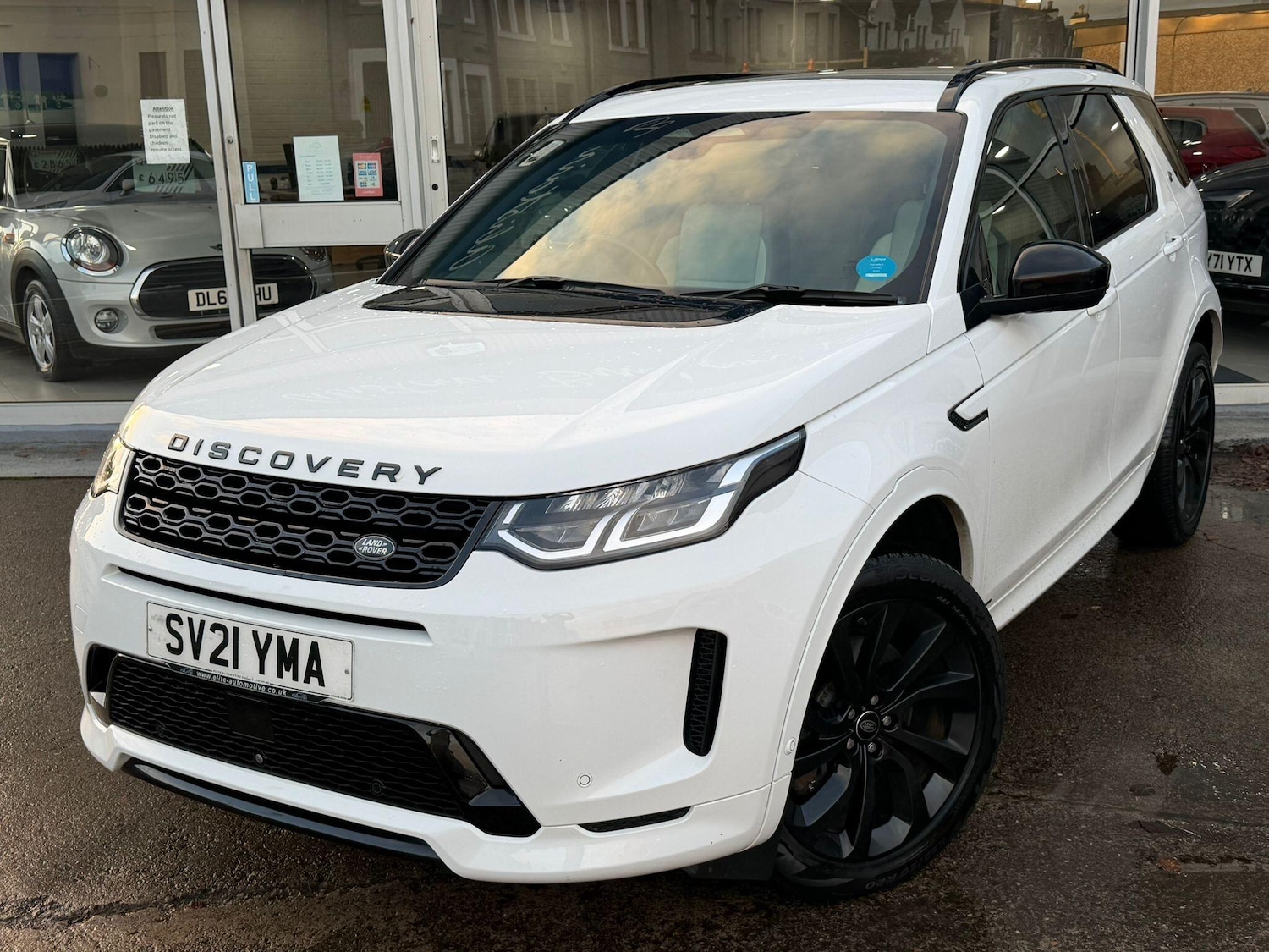 Used Land Rover Discovery Sport 2021 for sale - 76801932: Photo 4