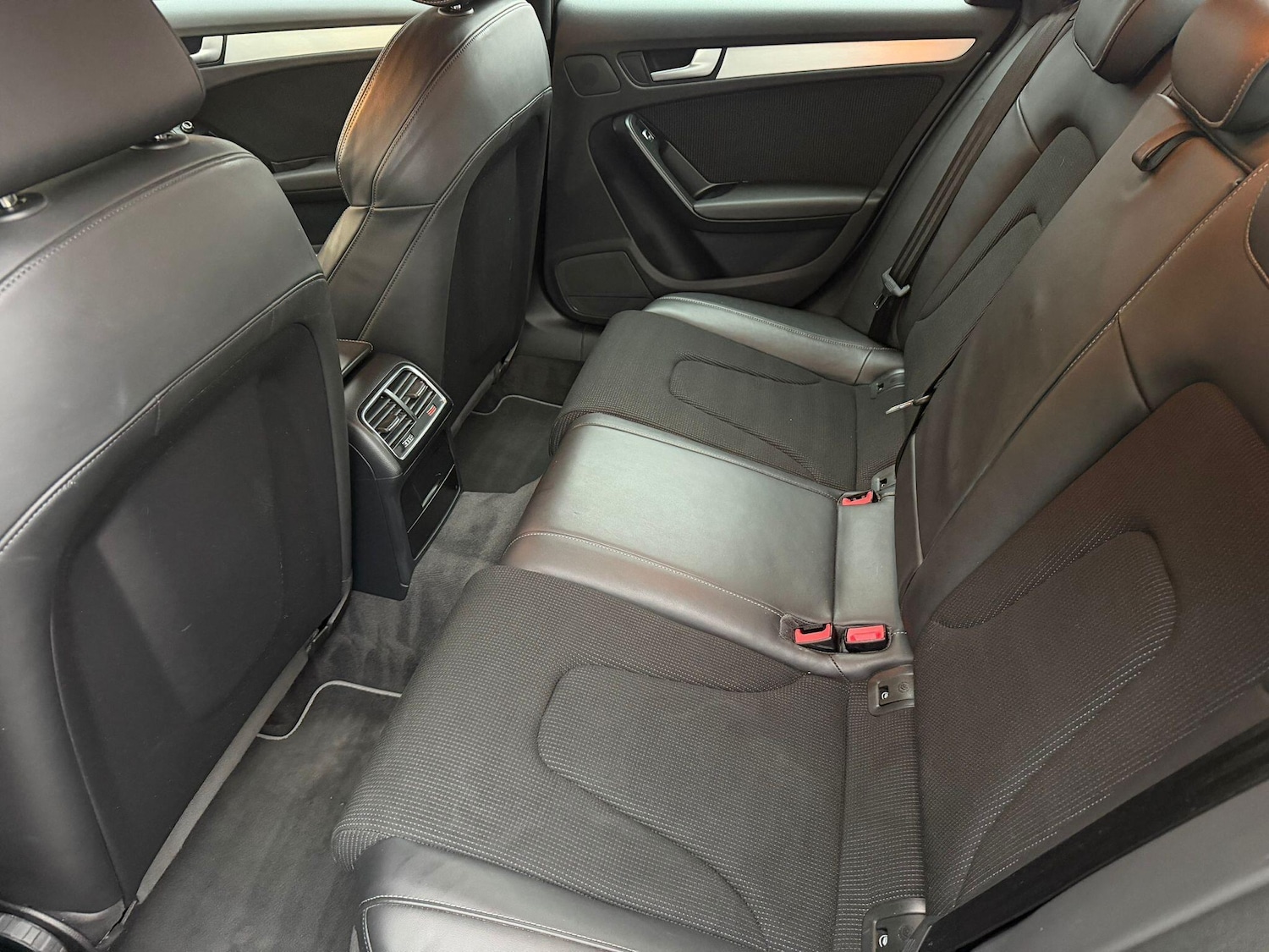 Used Audi A4 2014 for sale - 77290793: Photo 12