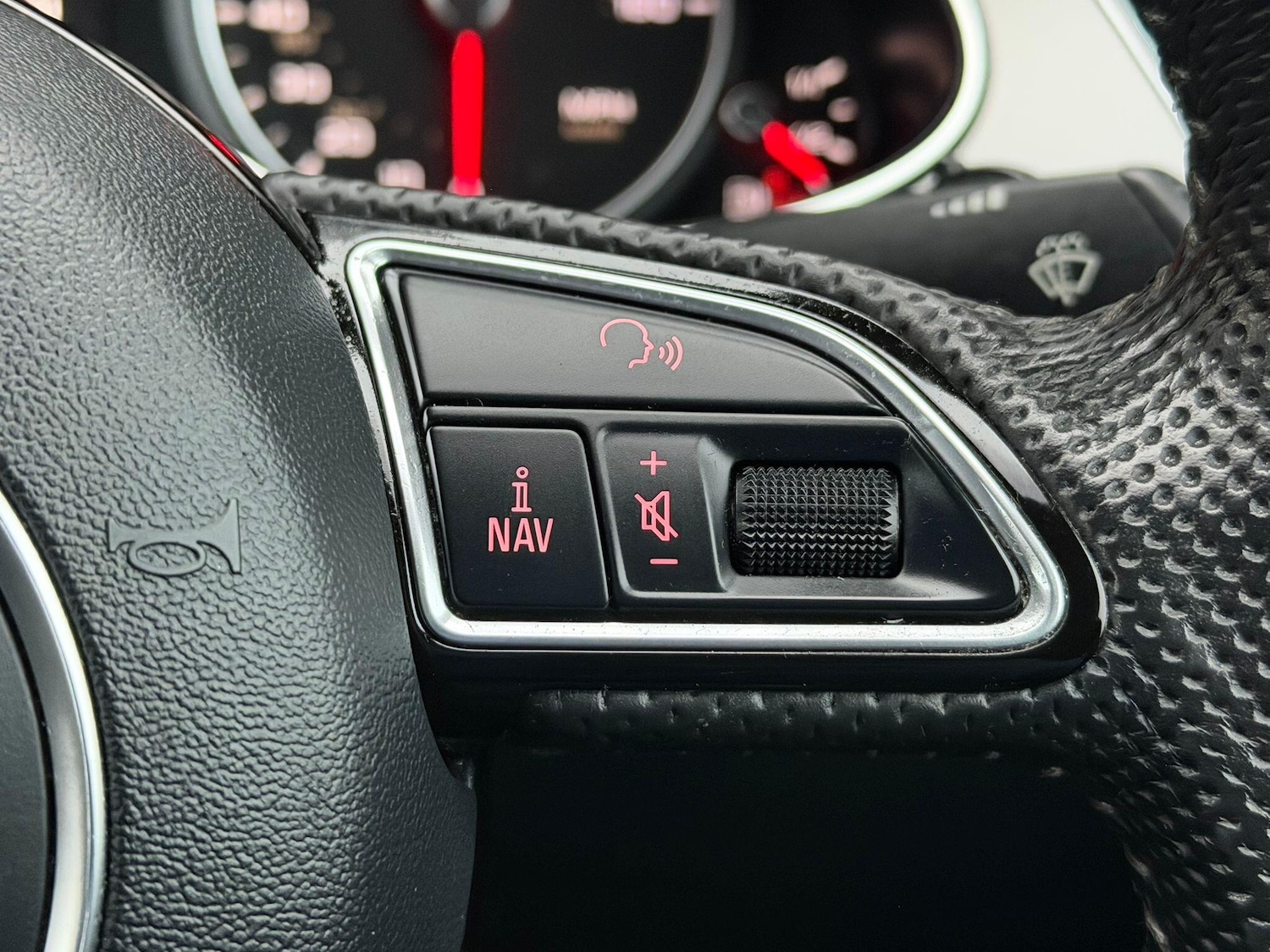 Used Audi A4 2014 for sale - 77290793: Photo 15