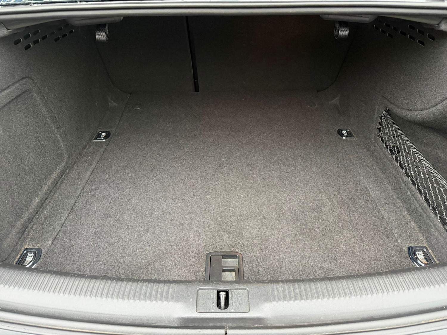 Used Audi A4 2014 for sale - 77290793: Photo 24