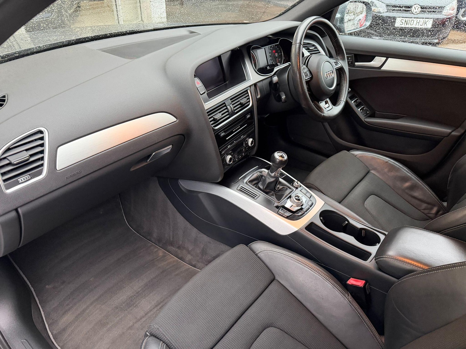 Used Audi A4 2014 for sale - 77290793: Photo 4