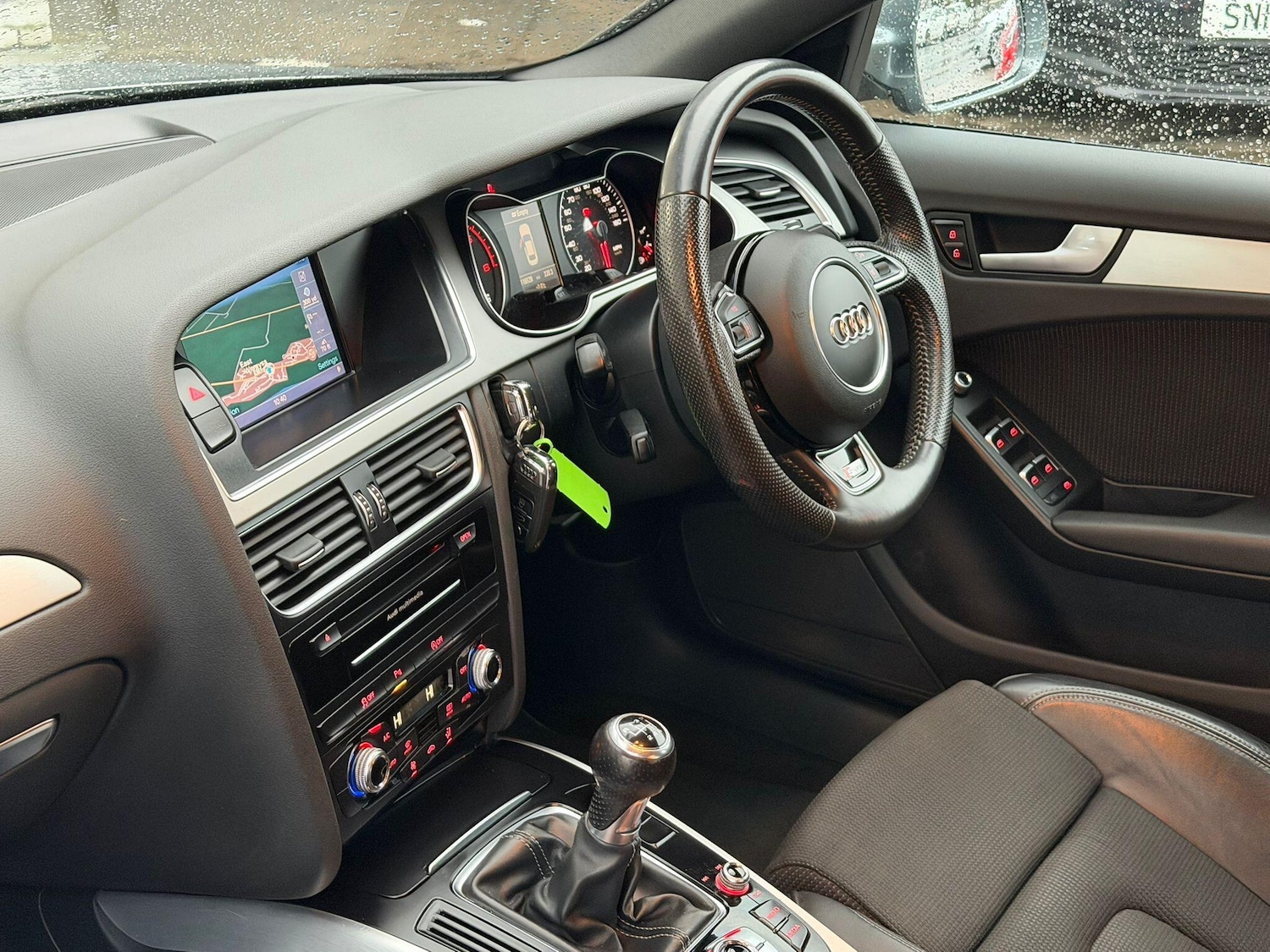 Used Audi A4 2014 for sale - 77290793: Photo 8