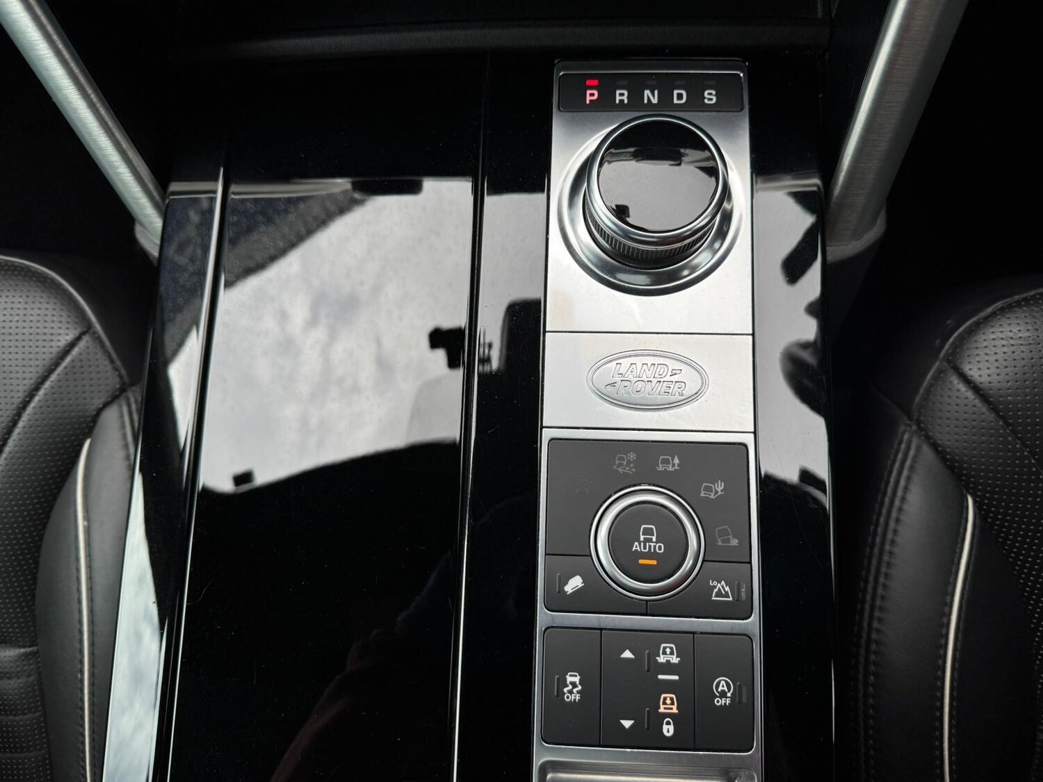 Used Land Rover Discovery 2019 for sale - 76647464: Photo 19