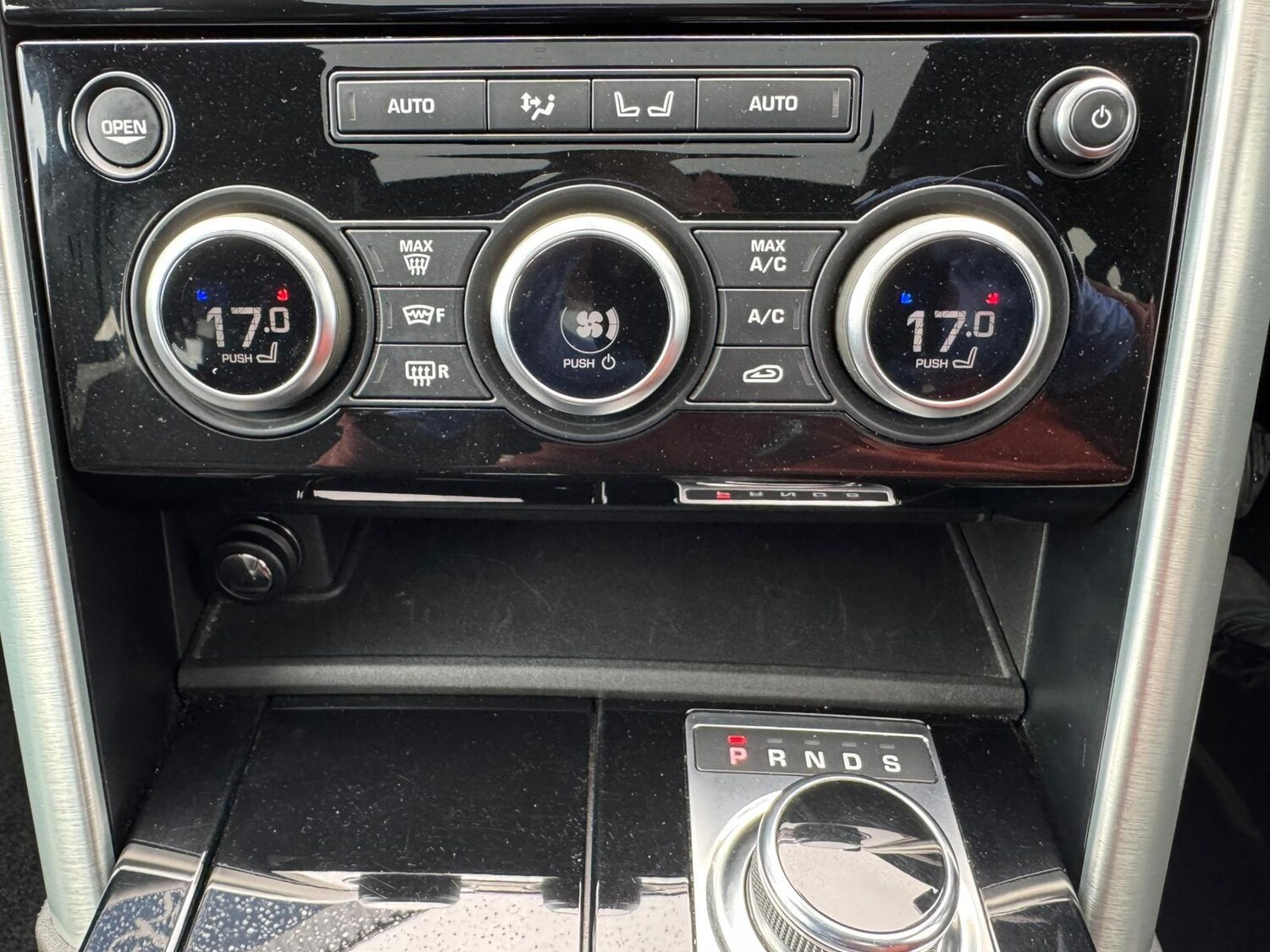 Used Land Rover Discovery 2019 for sale - 76647464: Photo 7