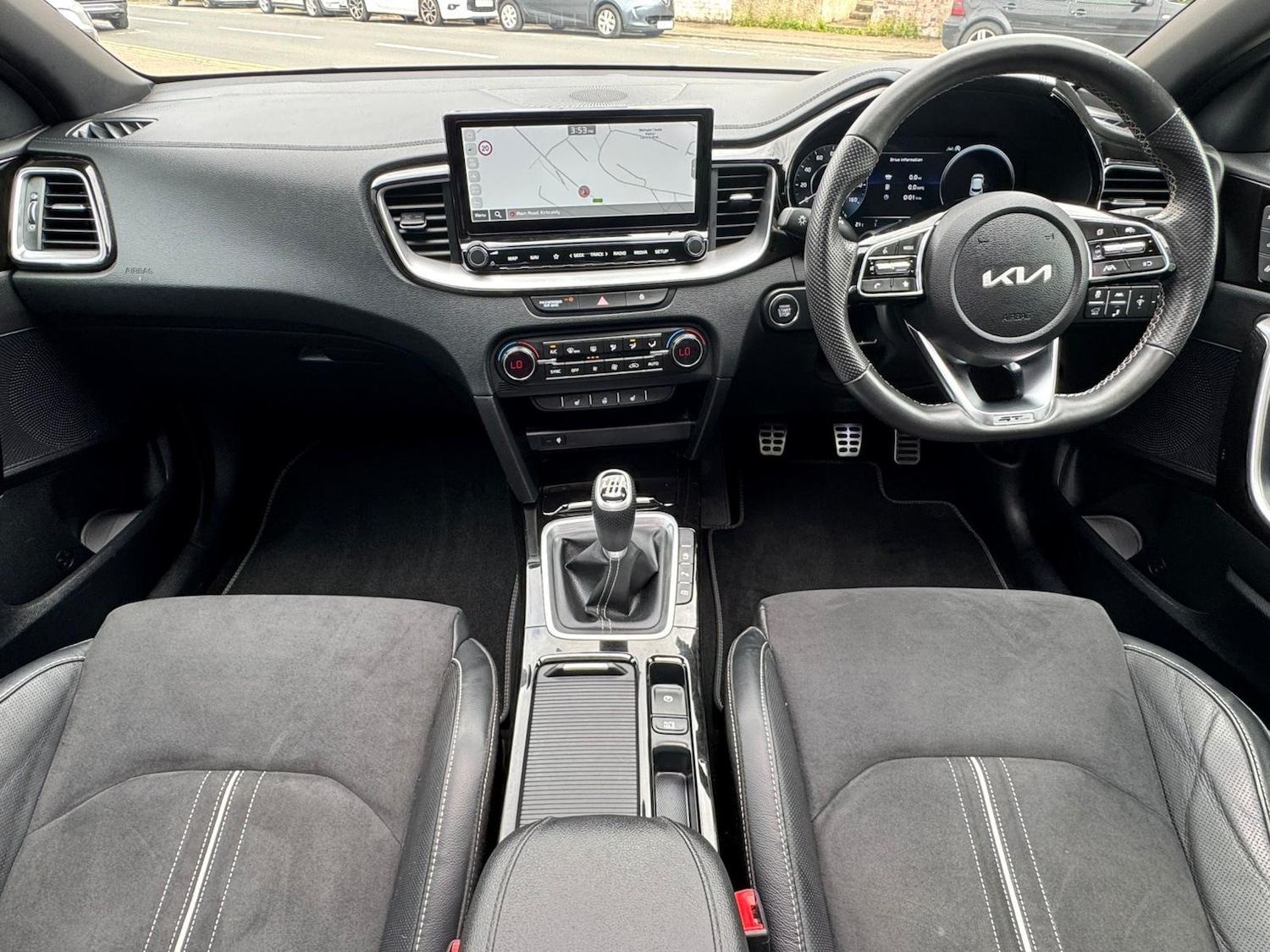 Used Kia XCeed 2023 for sale - 76647477: Photo 6