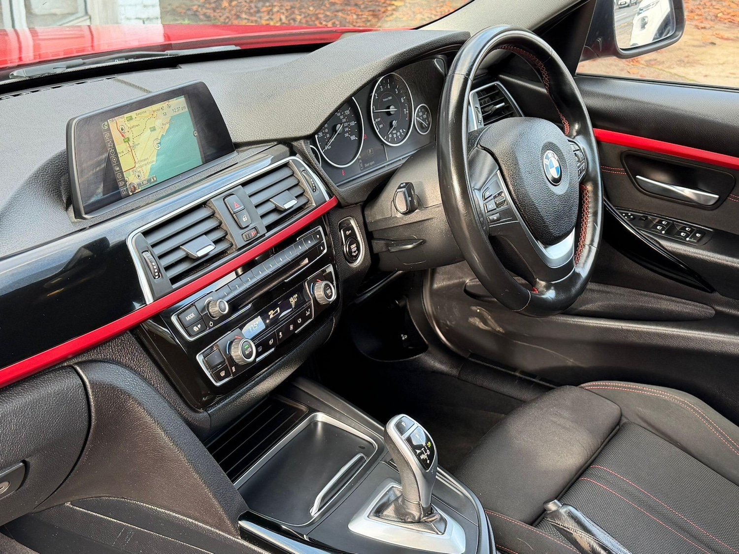 Used BMW 3 Series 2017 for sale - 76647570: Photo 4