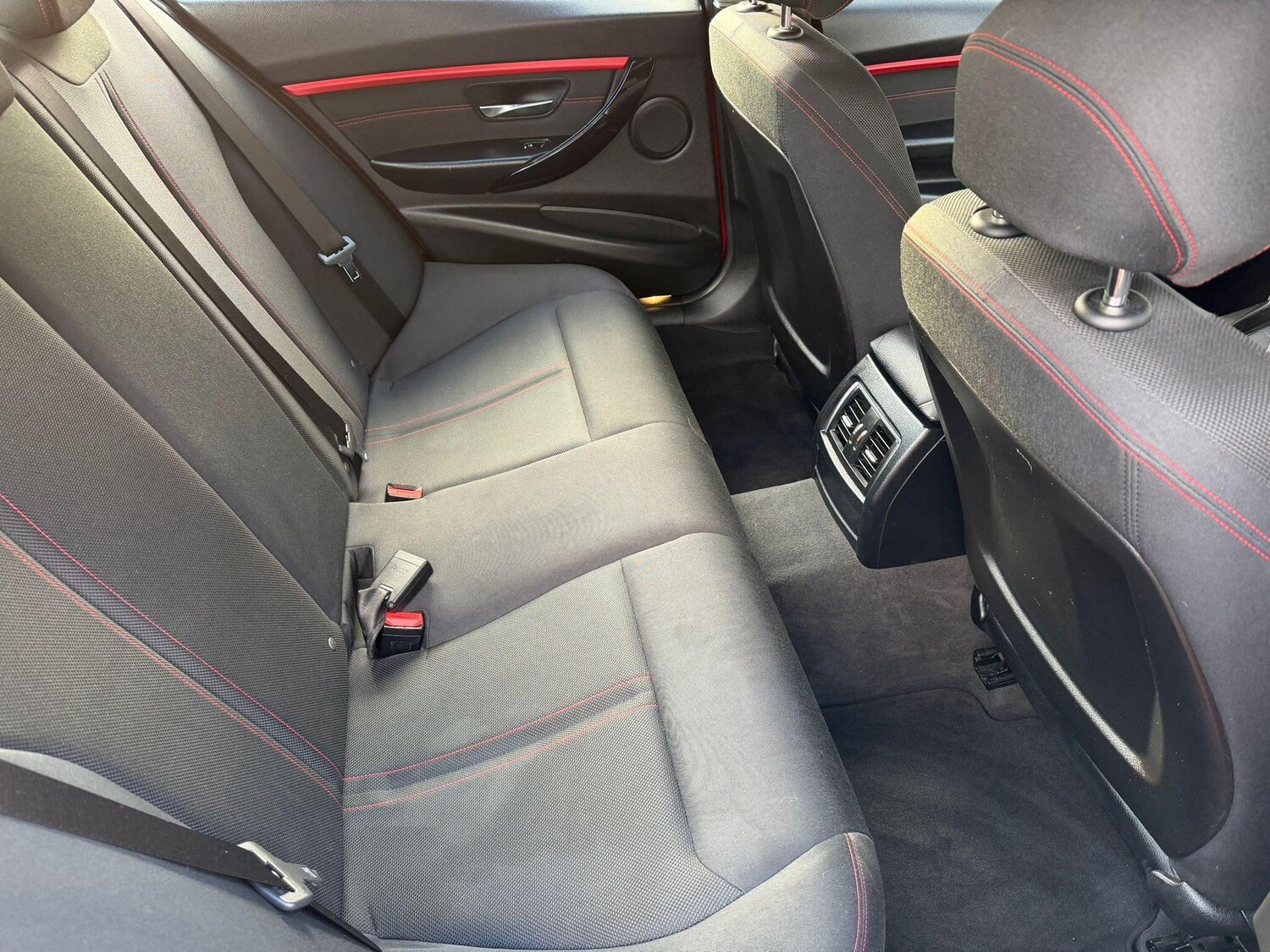 Used BMW 3 Series 2017 for sale - 76647570: Photo 9