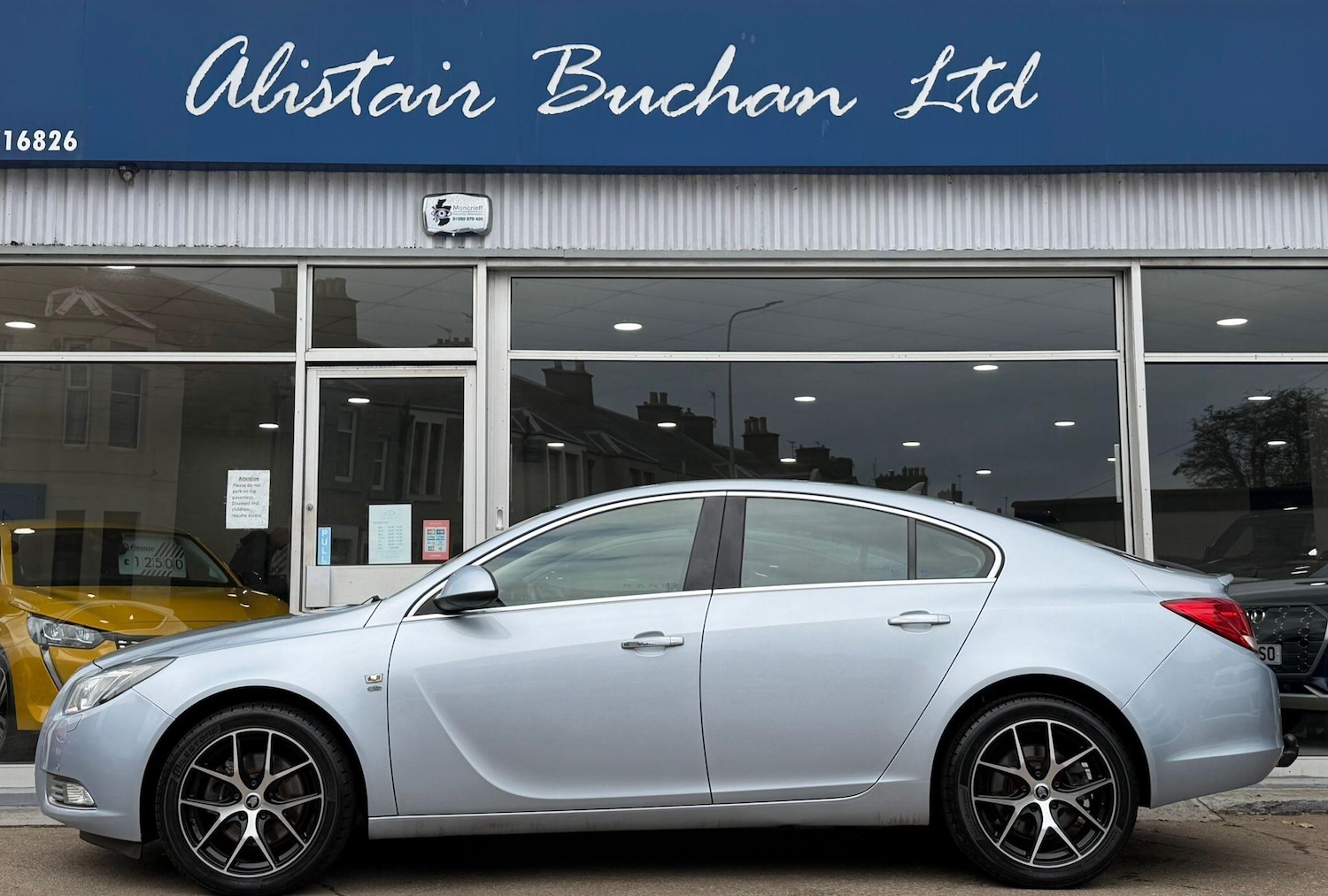 Used Vauxhall Insignia for sale - 77768833: Photo 2