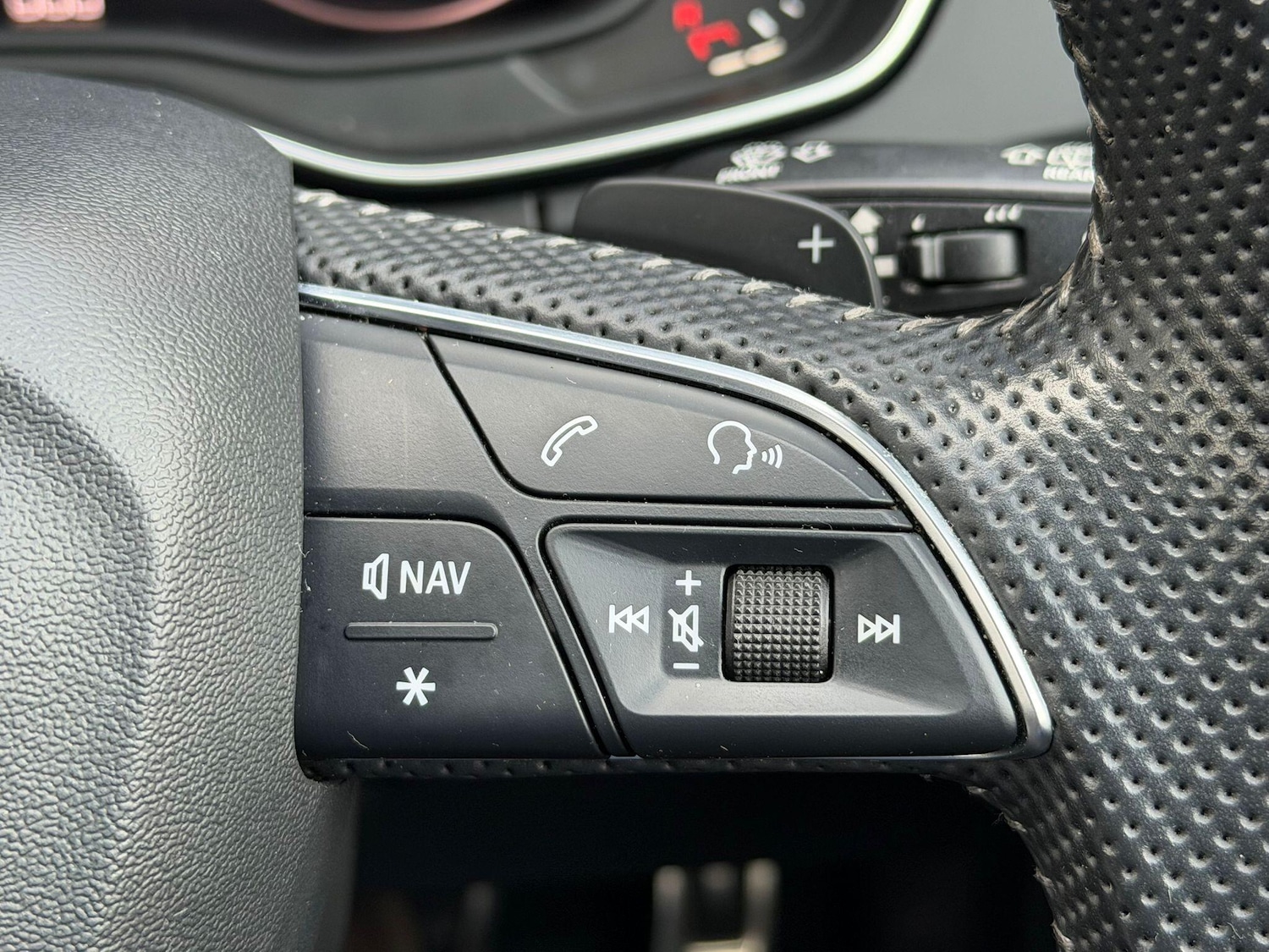 Used Audi Q5 2020 for sale - 77039885: Photo 11