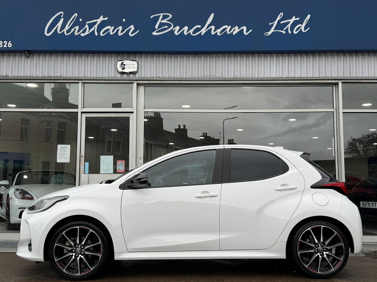 Used Toyota Yaris 2023 for sale - 77425643: Photo 2