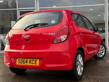 Used Hyundai i20 2014 for sale - 76801971: Photo