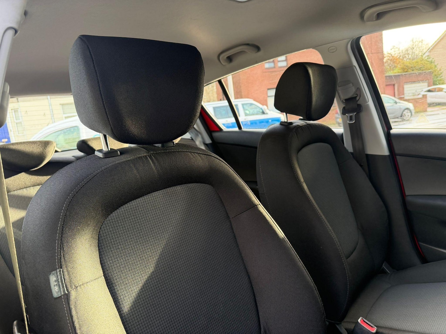 Used Hyundai i20 2014 for sale - 76801971: Photo 9