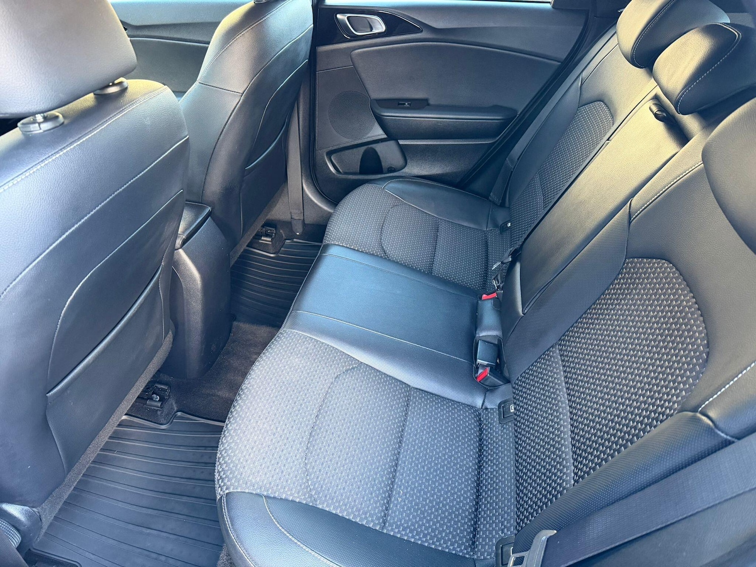 Used Kia Ceed 2018 for sale - 76701092: Photo 10