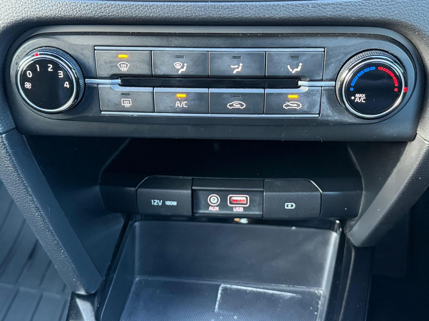 Used Kia Ceed 2018 for sale - 76701092: Photo 28