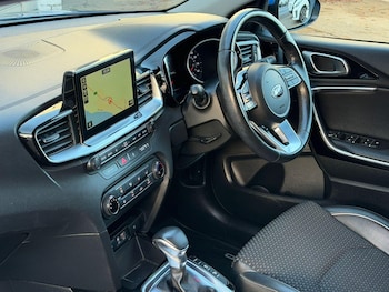 Used Kia Ceed 2018 for sale - 76701092: Photo