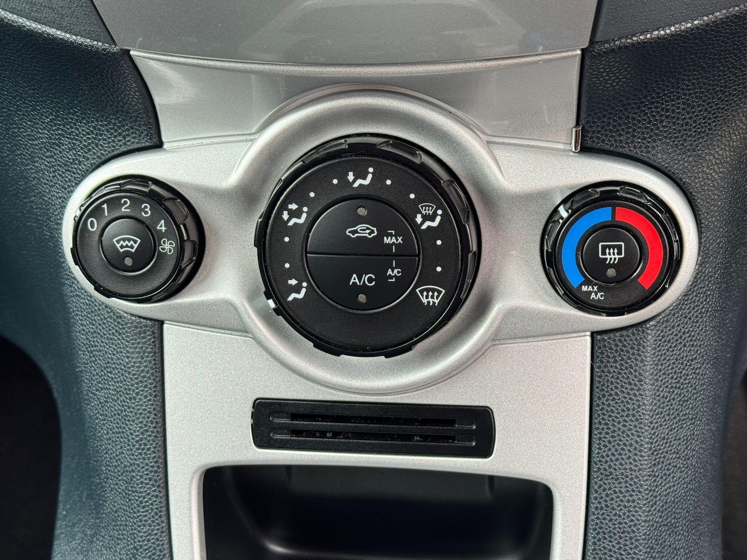 Used Ford Fiesta for sale - 77190359: Photo 13