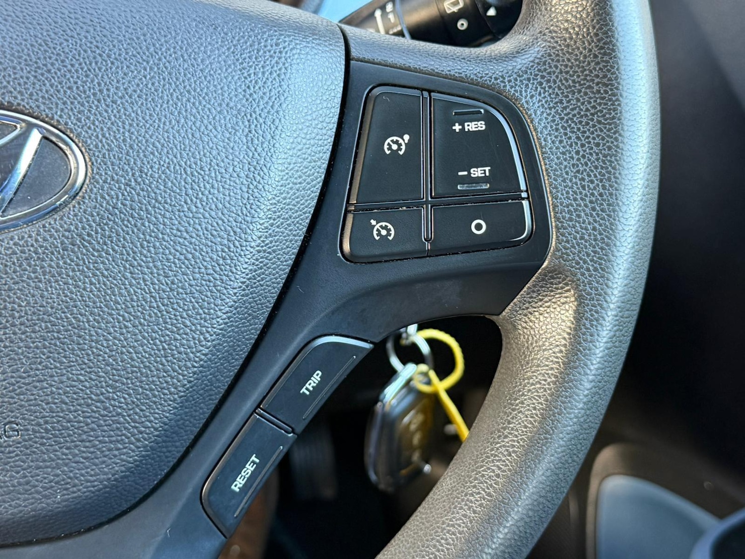 Used Hyundai i10 2014 for sale - 76965260: Photo 12